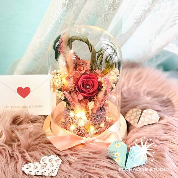 floral-dome_vday_sweetlove_frontlightup-600x600